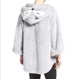 NWOT Cozy Zoe cute and cozy fox pullover